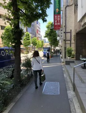 川島第2ビルの外観