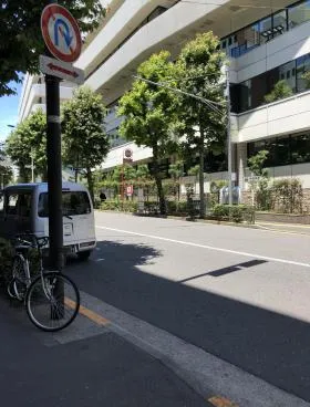 川島第2ビルの外観