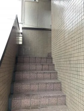 アークランド四谷ビルの外観