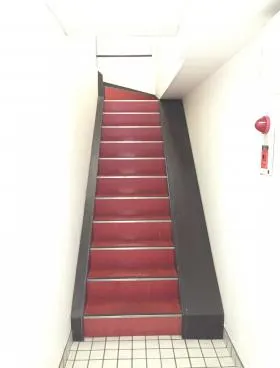 オフィスパークインの外観
