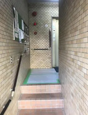 シャンブール早稲田の外観
