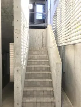 アーバンプレム南青山ビルの外観