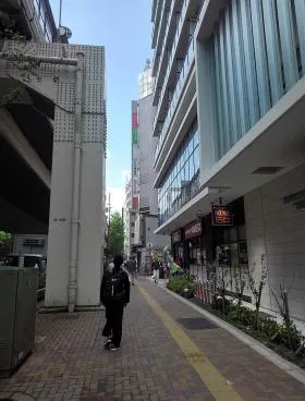 いちご池尻ビルの外観