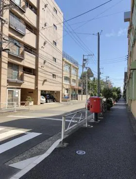 丸昭ビルの外観