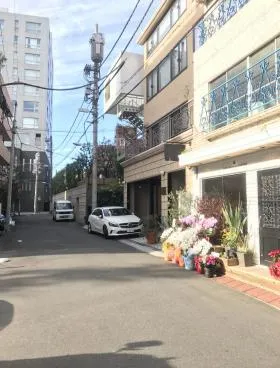 南青山フラットビルの外観