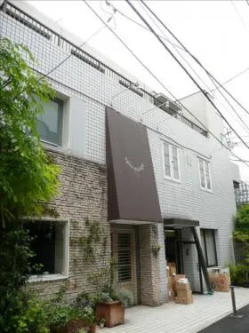 プロスパー青山ビルの外観
