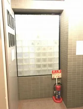 けやきビルの外観