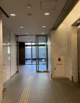 A-PLACE新橋ビルの外観