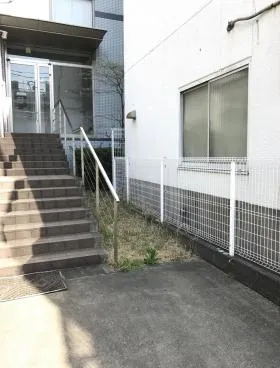 後楽ビルの外観