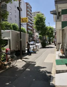 早稲田レックスビルの外観