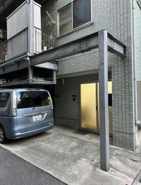 杉浦ビルの外観