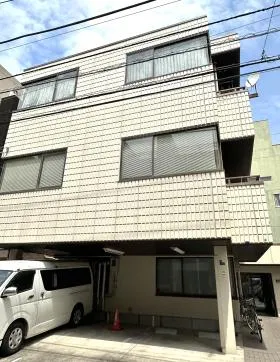 山崎ビルの外観
