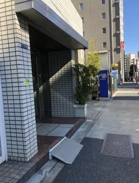三田SUNビルの外観