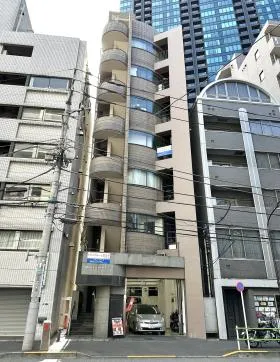 渡辺ビルの外観