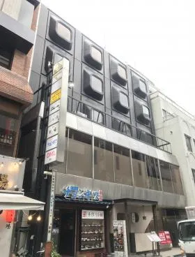西山興業ソシアルビルの外観