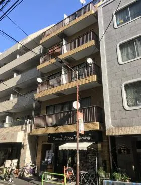 メゾン中村の外観