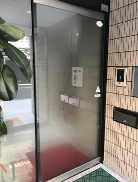 リュベール南青山の外観