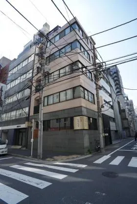 信永中和ビルの外観