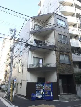 富永ビルの外観