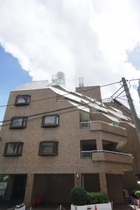 板倉マンションの外観