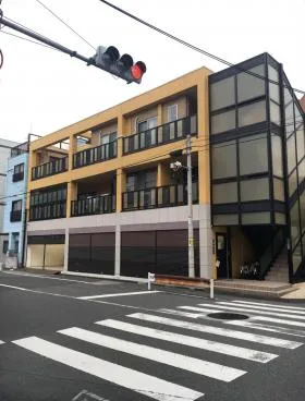 大塚ビルの外観