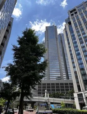 あいおいニッセイ同和損保新宿別館の外観