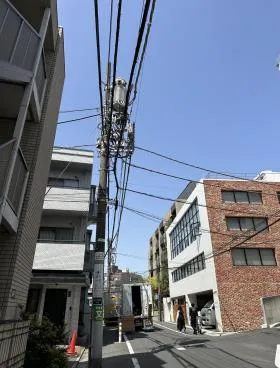 シルエット元代々木ビルの外観