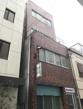東山中央ビルの外観