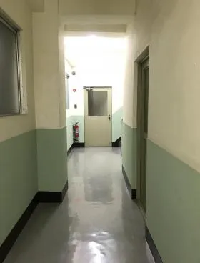 巴屋ビルの外観