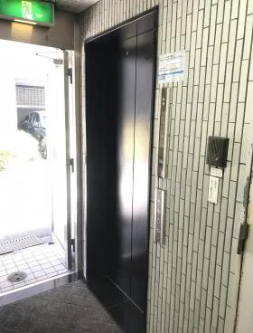 柳田ビルの外観