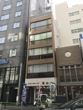 虎ノ門窪田園ビルの外観