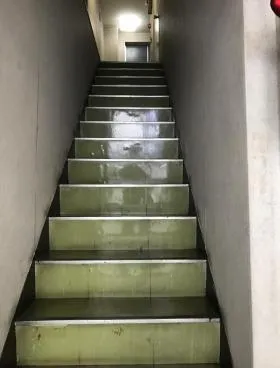 虎ノ門窪田園ビルの外観