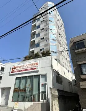 FLEG自由ヶ丘ビルの外観