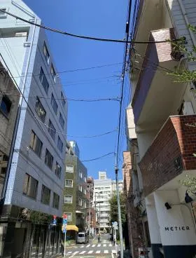 奈良ビルの外観