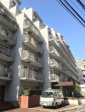 西新宿ハウスの外観