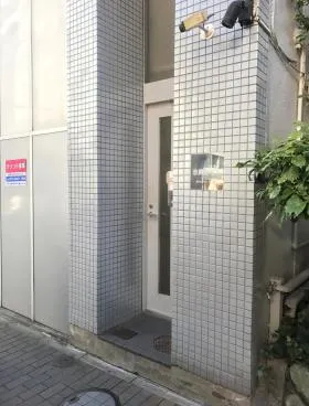 志貴野ビルの外観
