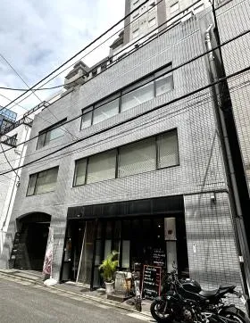 セゾンビル芝大門の外観