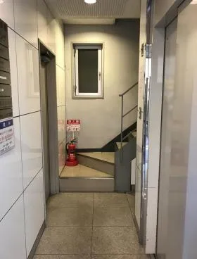 日本橋会館ビルヂングの外観