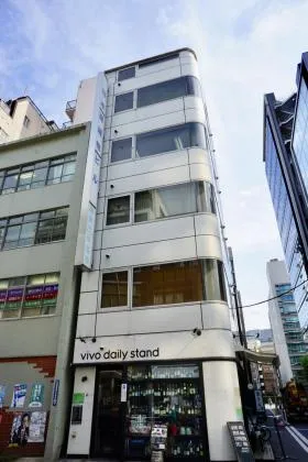 日本橋会館ビルヂングの外観