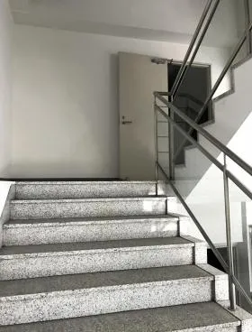 浅草橋一棟ビルの外観