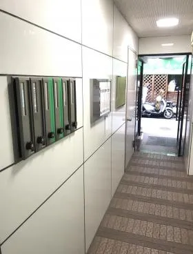 T&Tビルの外観