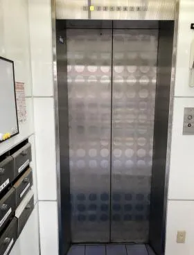 赤坂サントミビルの外観