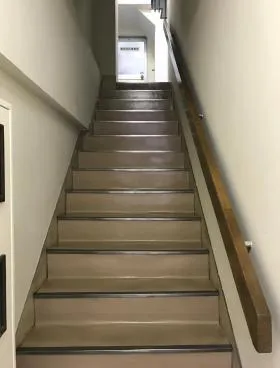 コンポラビルの外観