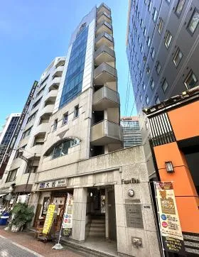 フェスタビルの外観