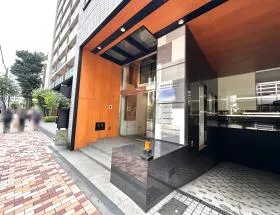 四谷荒木町スクエアビルの外観