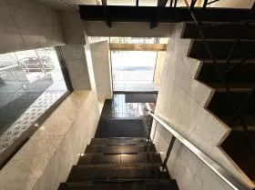 四谷荒木町スクエアビルの外観
