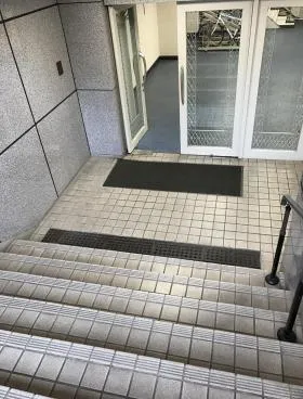 池之端ヒロ・ハイツの外観