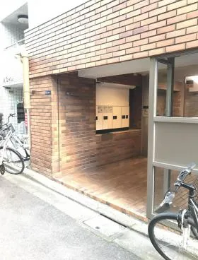 八重洲マンションの外観