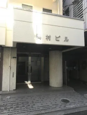 岡村ビルの外観
