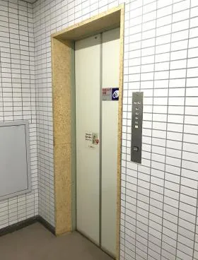 磯野ビルの外観